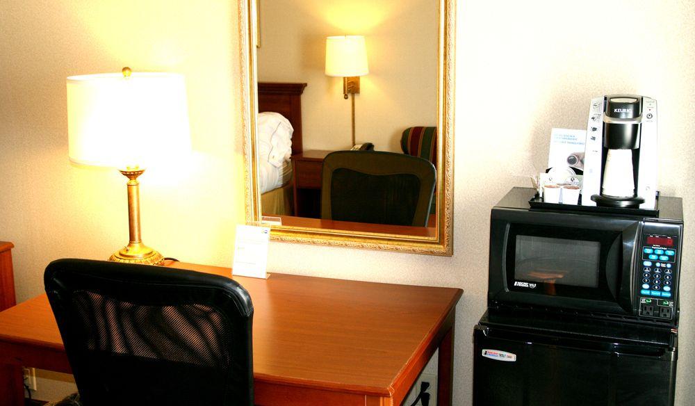Comfort Inn & Suites Near Route 66 Lincoln Kültér fotó