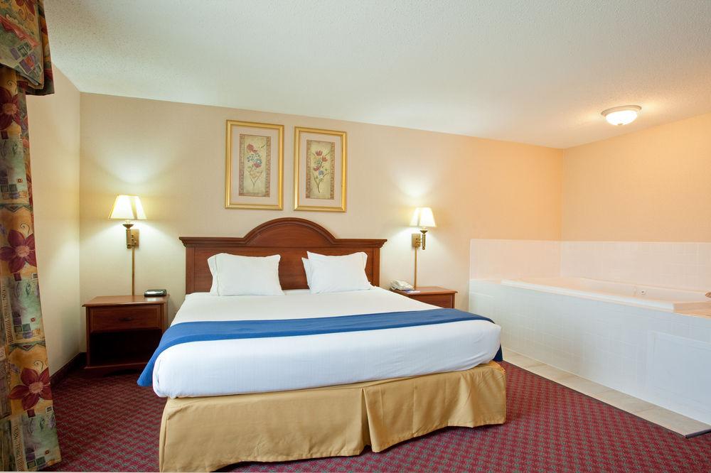 Comfort Inn & Suites Near Route 66 Lincoln Kültér fotó