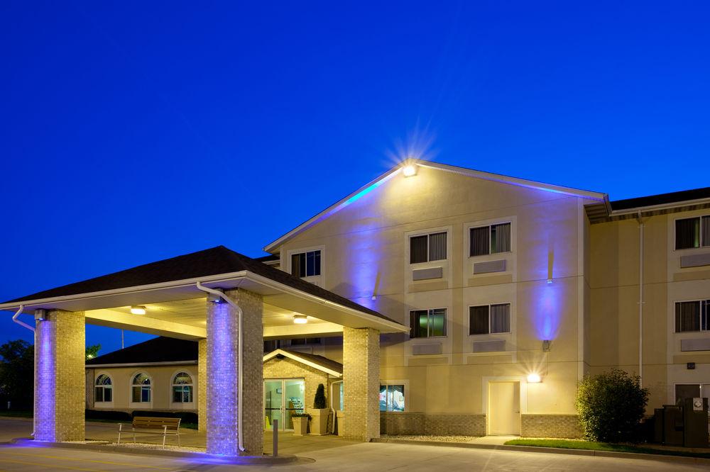 Comfort Inn & Suites Near Route 66 Lincoln Kültér fotó