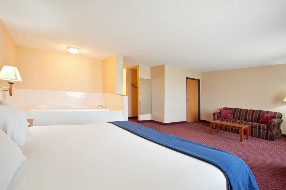 Comfort Inn & Suites Near Route 66 Lincoln Kültér fotó