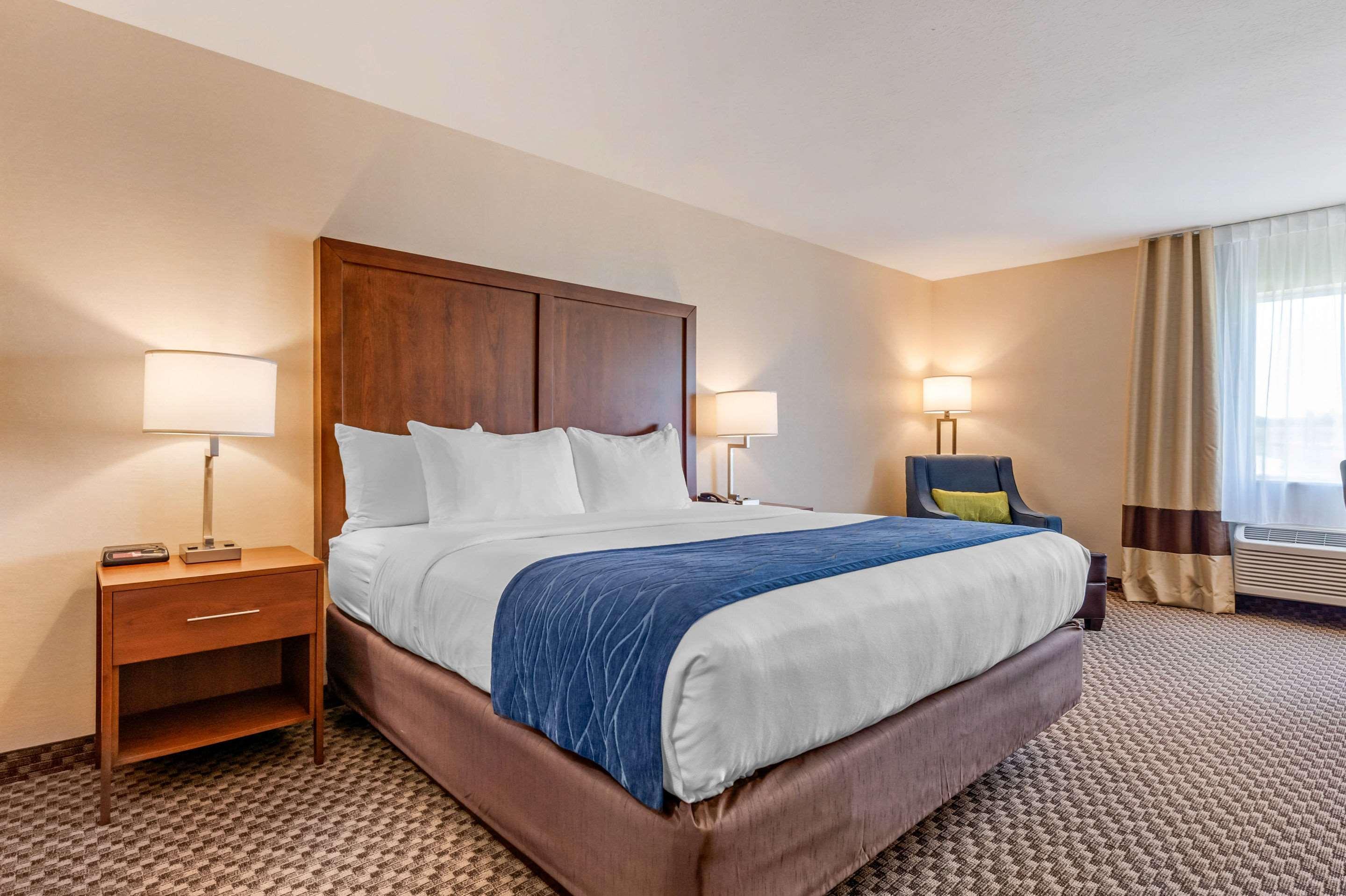 Comfort Inn & Suites Near Route 66 Lincoln Kültér fotó