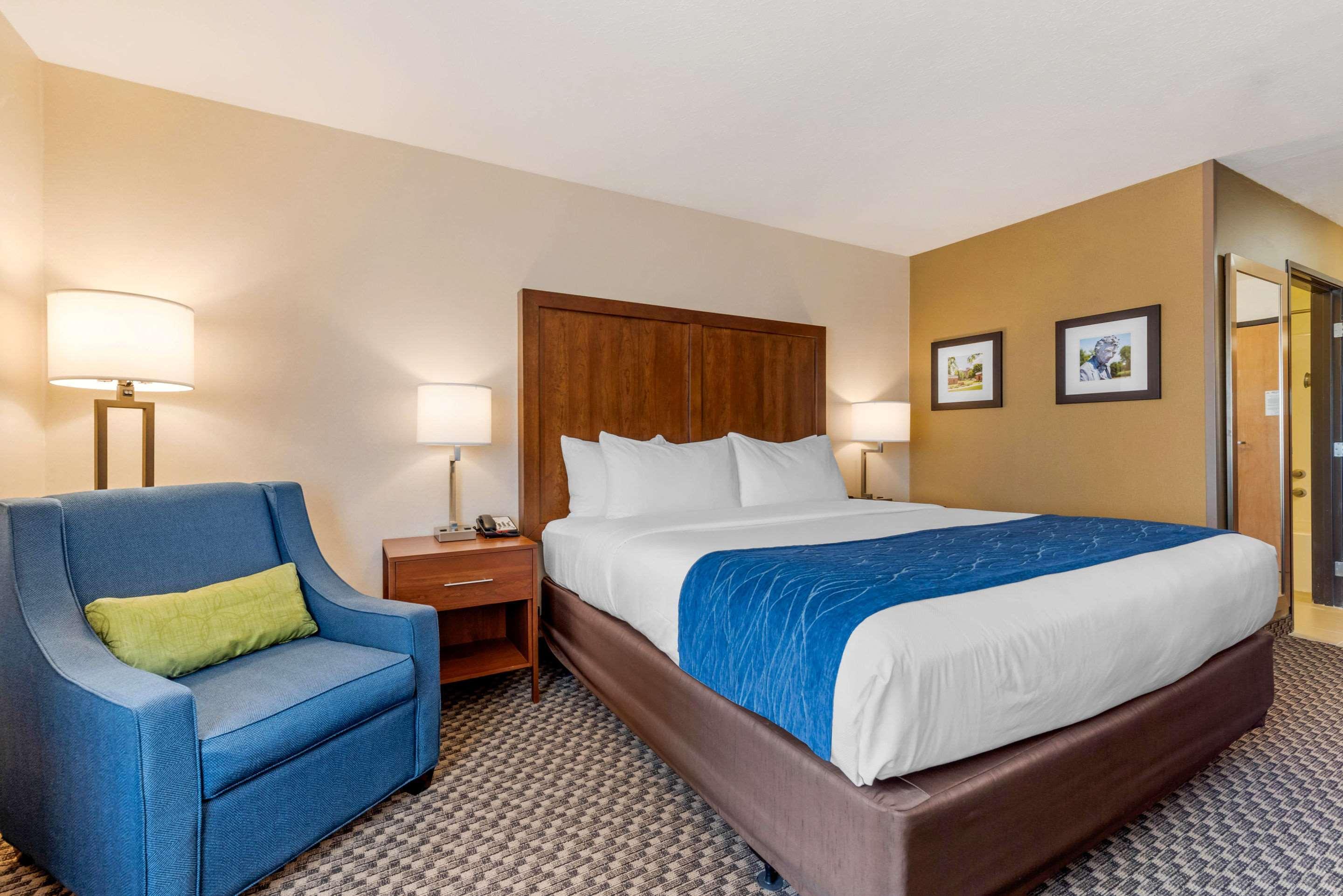 Comfort Inn & Suites Near Route 66 Lincoln Kültér fotó