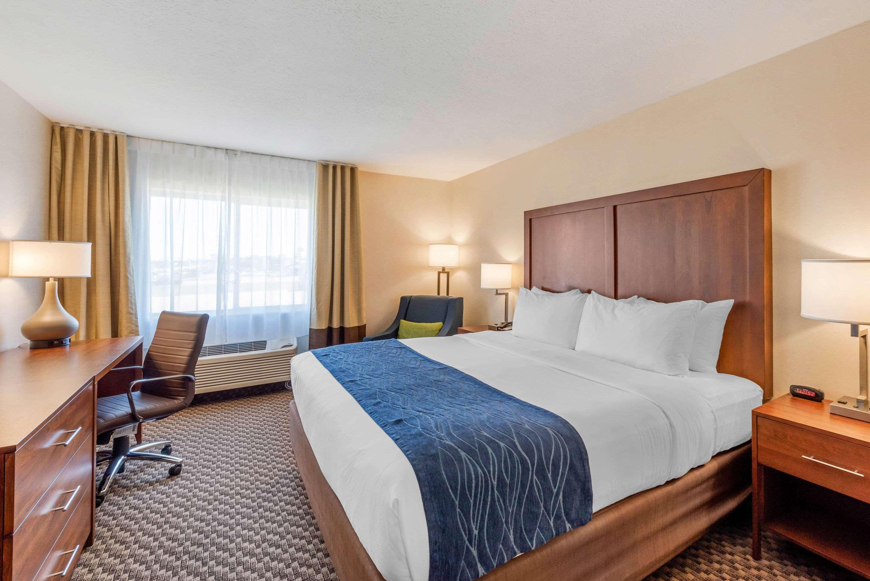 Comfort Inn & Suites Near Route 66 Lincoln Kültér fotó