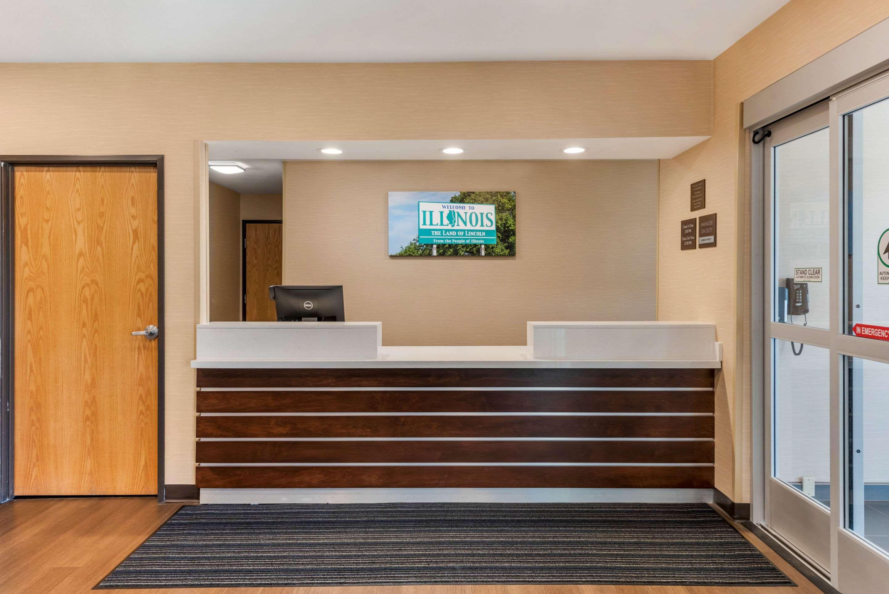 Comfort Inn & Suites Near Route 66 Lincoln Kültér fotó