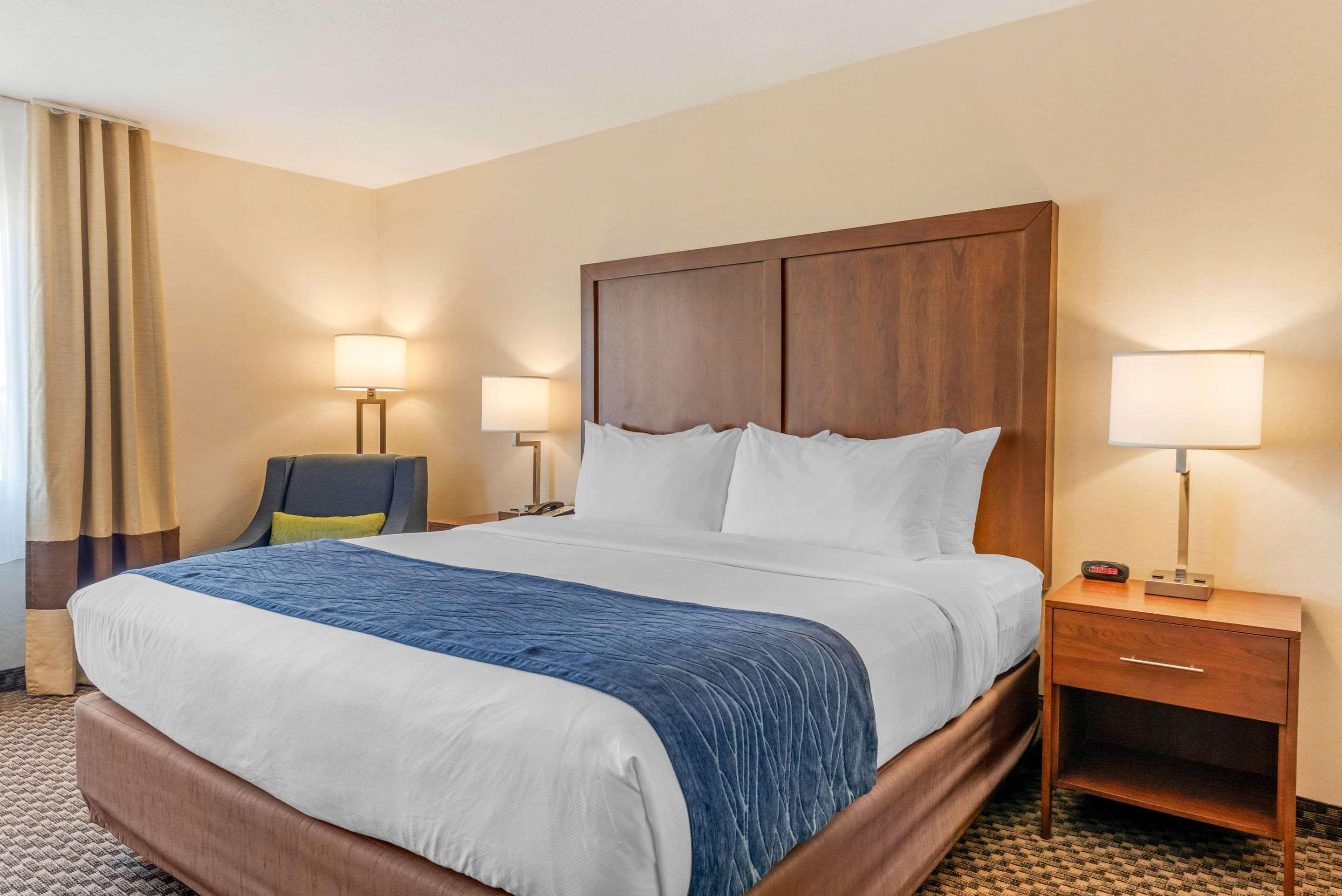 Comfort Inn & Suites Near Route 66 Lincoln Kültér fotó